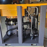 Máy nén khí DK-100PV là dòng máy nén khí trục vít biến tần chất lượng cao, vận hành êm ái, tiết kiệm điện năng, phù hợp cho nhiều ngành công nghiệp.
